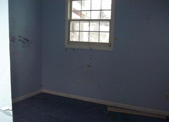 5th image of 12569 Eaton Blvd