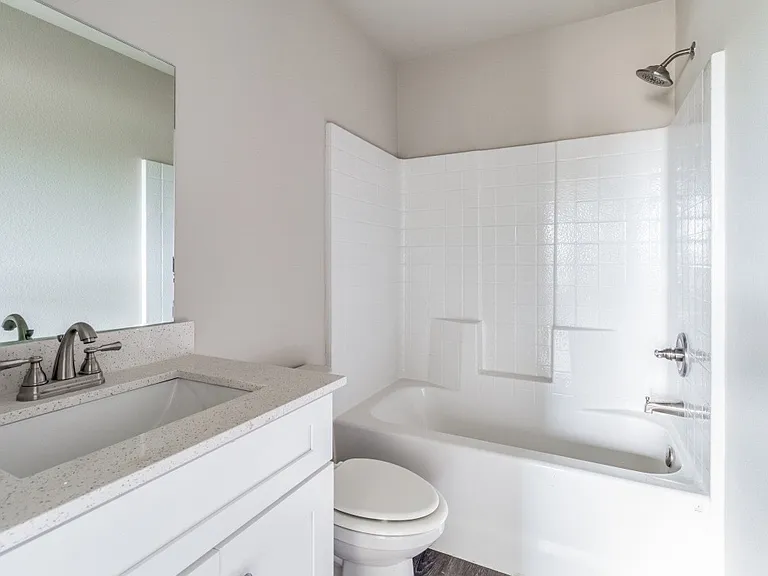 811 W Coffin St — Photo 11