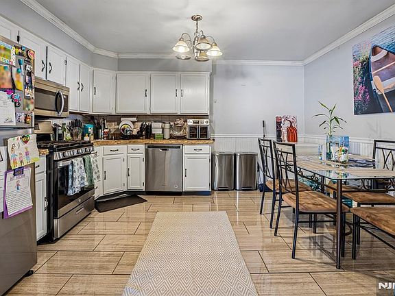 3rd image of 483 Forest St #503