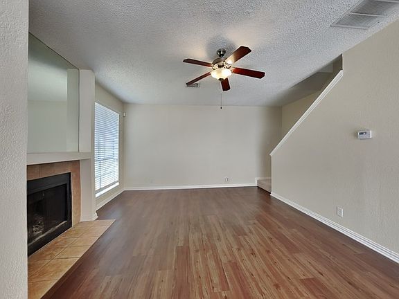 4th image of 1139 Southpointe Dr