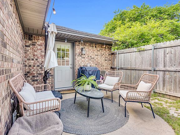 3rd image of 107 Lawndale Dr