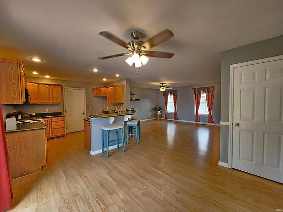 3rd image of 2312 Silver Crest Ct