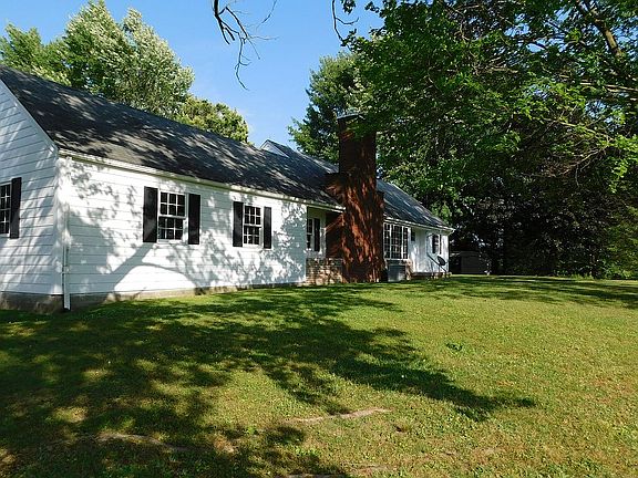 2nd image of 12500 Ravenna Ave NE
