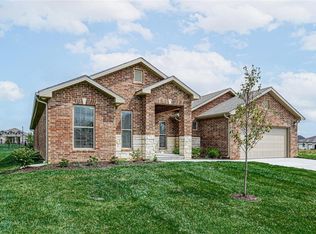 6701 Apache Dr, Shawnee, KS 66226