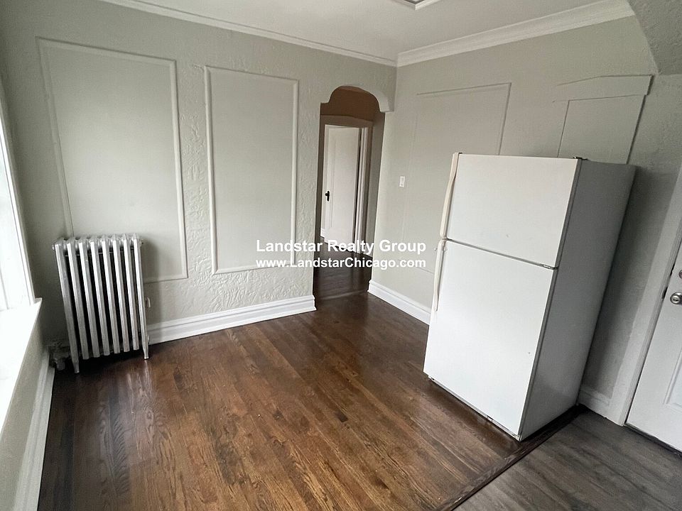 1st image of 2716 N Kilbourn Ave #3