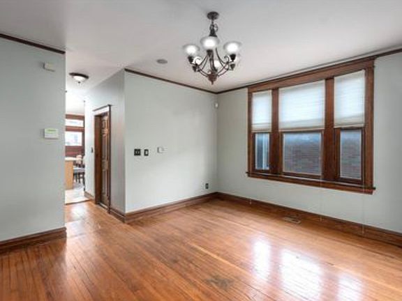 3rd image of 1919 Ann Ave