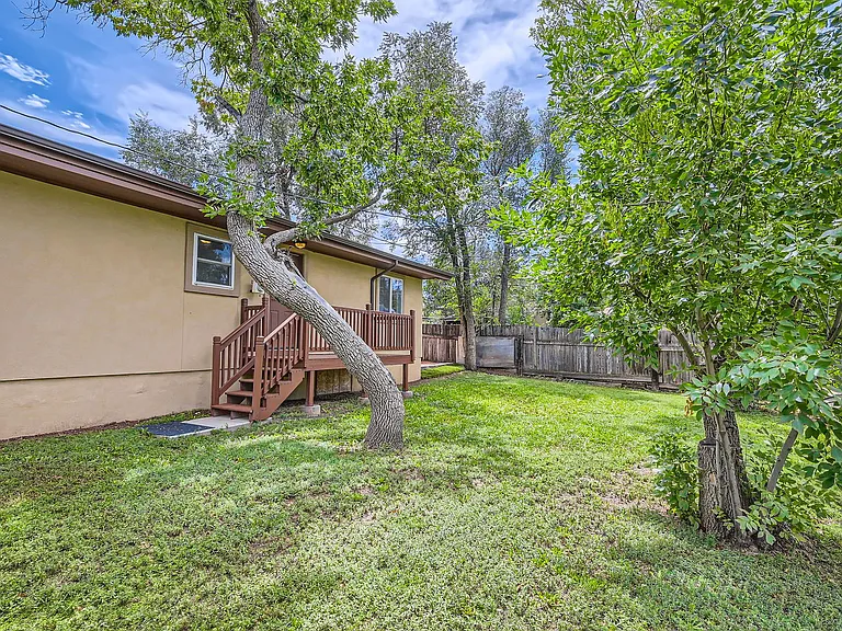613 E Rio Grande St — Photo 26