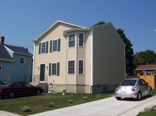 140 Ratcliffe St, Fall River, MA 02723