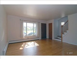 2nd image of 7454 N Oakley Ave