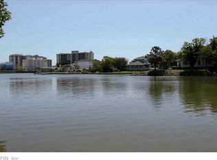 405 Erle Cres APT 106, Virginia Beach, VA 23451