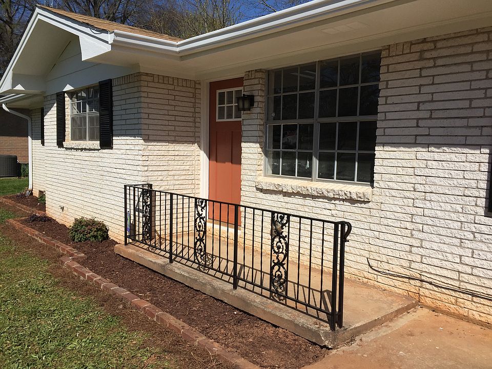 1st image of 863 Parkstone Dr