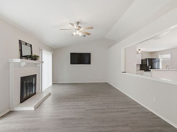 2nd image of 3909 Dogwood Ct