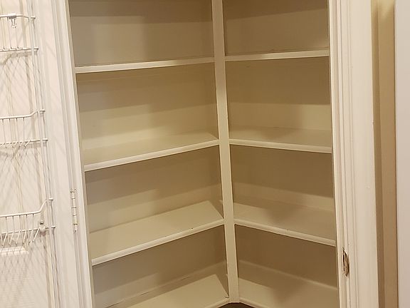 3rd image of 24118 Northshire Ln