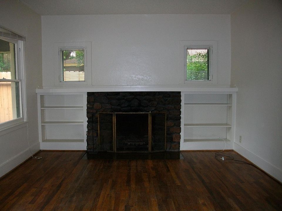 Living room with fireplace