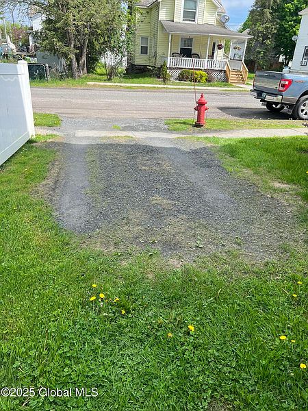3rd image of 11 Williams Street