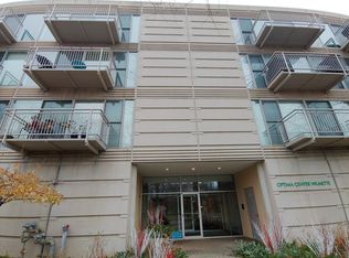 705 11th St APT 416, Wilmette, IL 60091