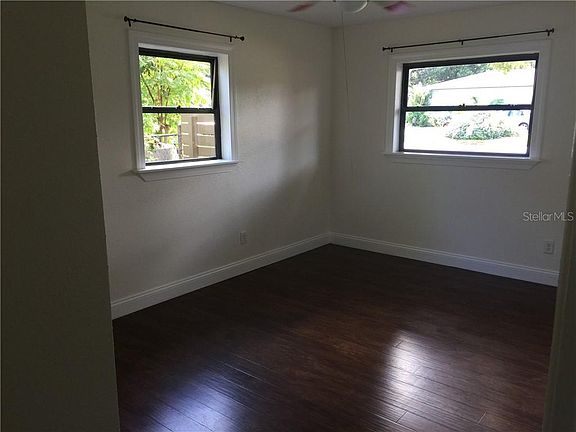 5th image of 607 Avenue E SE