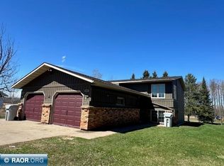 606-608 13th St NW, Chisholm, MN 55719