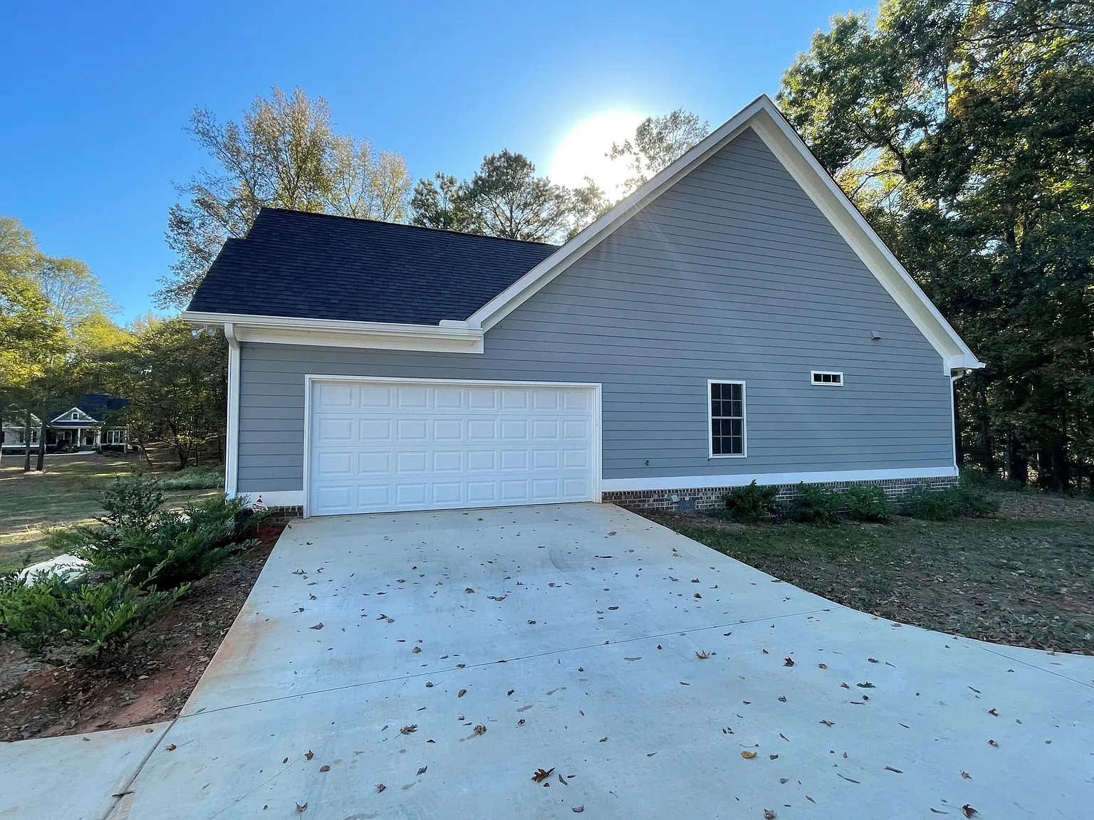 3 bed, 2050 sqft, $2,500 — Photo 3