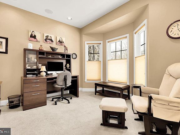 4th image of 2705 Monocacy Ford Rd