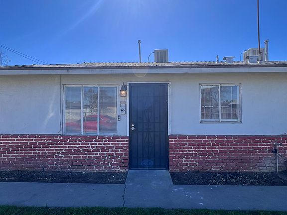 2nd image of 4690 E Huntington Ave #4696