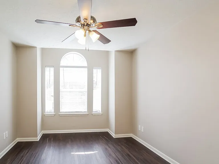 3230 Candlepine Dr — Photo 11