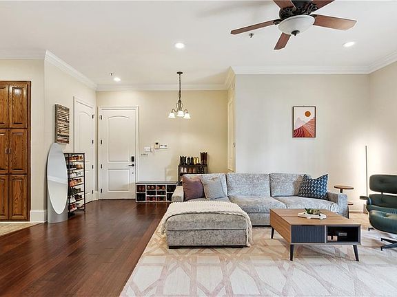 5th image of 1633 1st St APT 101