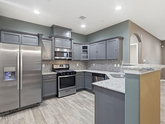 4th image of 13539 Doncaster St