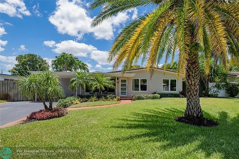 1st image of 2625 NW 5th Ave
