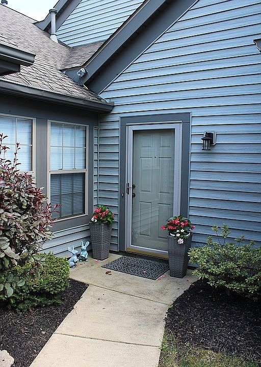 1st image of 123 S Bayshore Dr #3