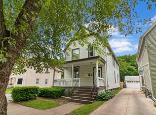 436 N County St, Waukegan, IL 60085
