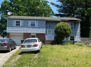 609 Brookside Dr, Toms River, NJ