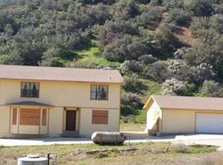 12302 Johnson Rd, Lake Hughes, CA 93532