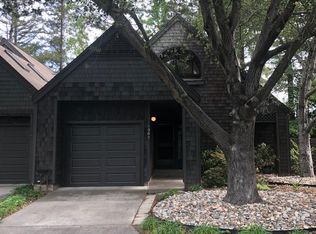 1349 Saint James Dr, Saint Helena, CA 94574