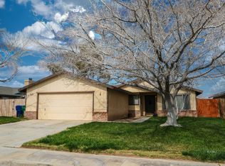 216 E Cardigan Ave, Ridgecrest, CA 93555