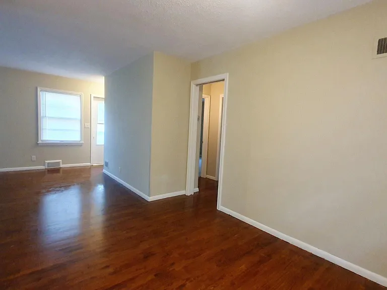 3520 Zinran Ave S — Photo 15