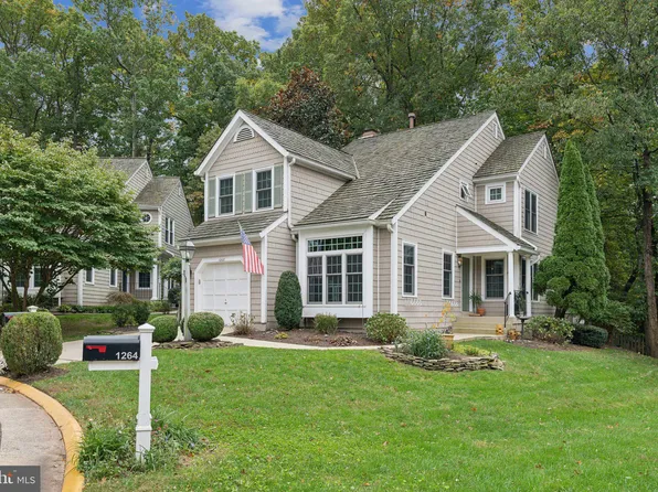 1268 Lamplighter Way, Reston, VA 20194