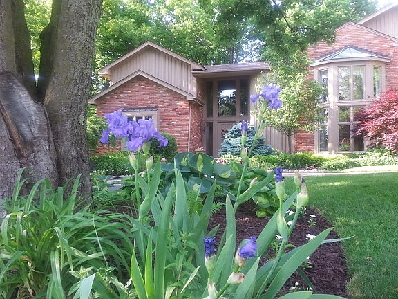 2nd image of 6129 Pickwood Dr
