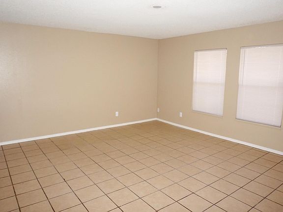 3rd image of 925 W Peoria Ave APT 38