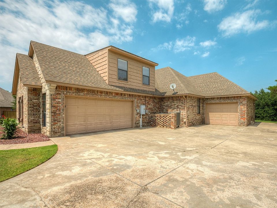 10900 Hunters Pointe, Edmond, OK 73034 Zillow