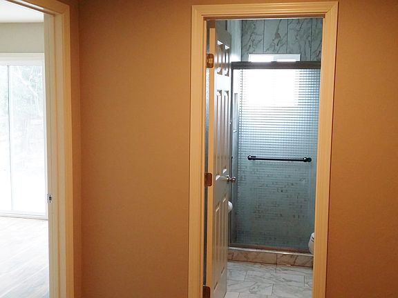 5th image of 180 Woodland Way
