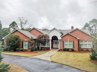 5198 Forest Lake Dr, Tifton, GA 31794