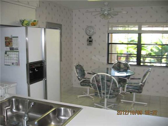 5th image of 11218 Aspen Glen Drive #202