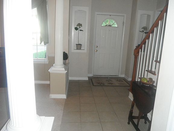 Foyer with built-ins