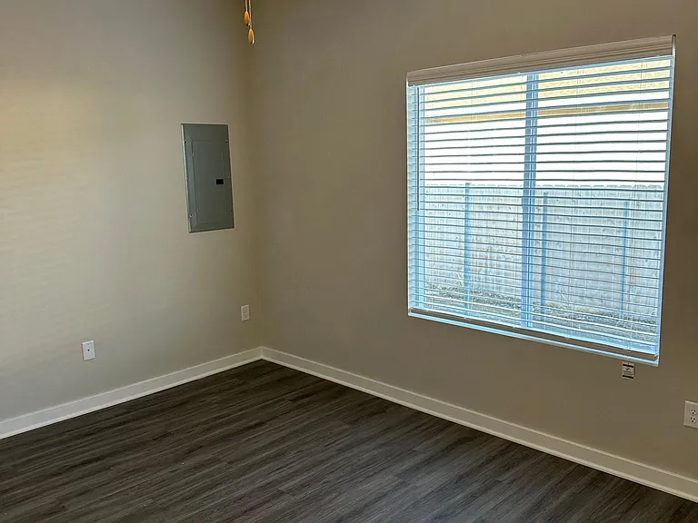 12034 W Fontana St — Photo 11