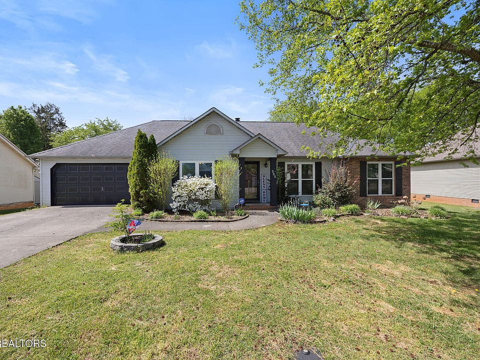 1st image of 235 Lavista Dr