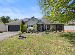 235 Lavista Dr, Maryville, TN 37804