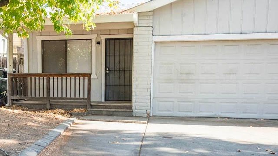 1st image of 7445 Tierra Way