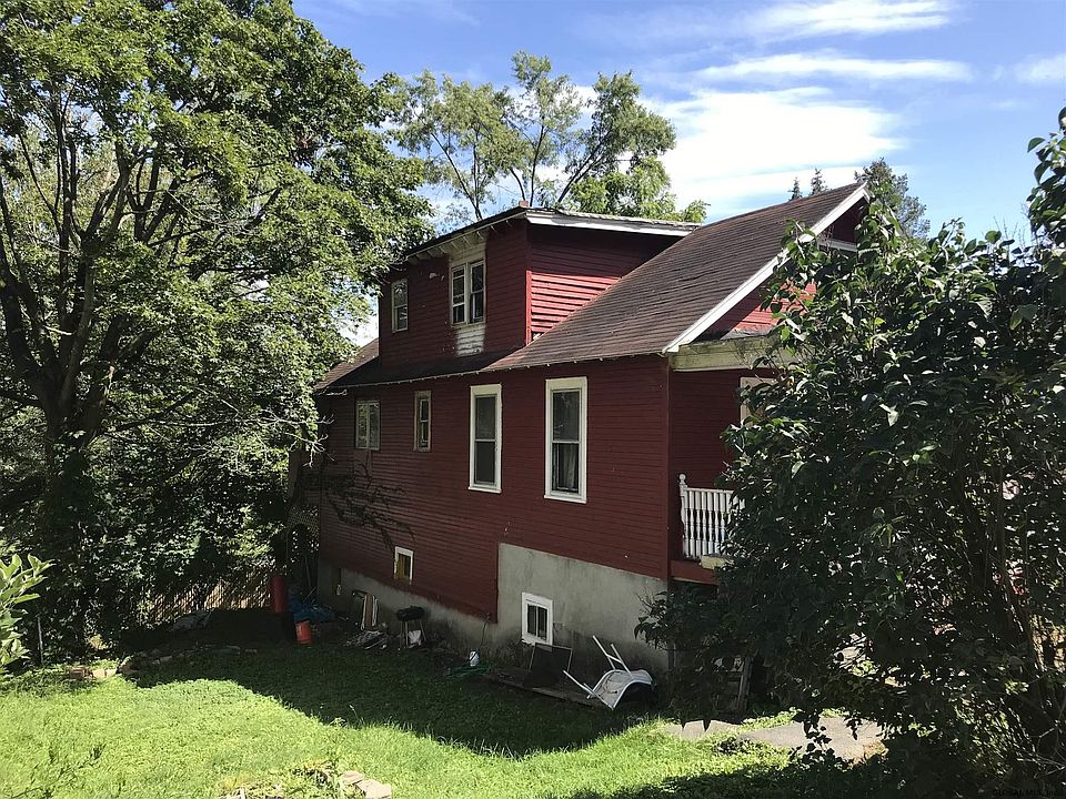 2nd image of 23 Boght Rd