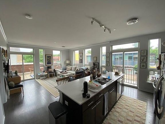 2nd image of 1719 Central St #207